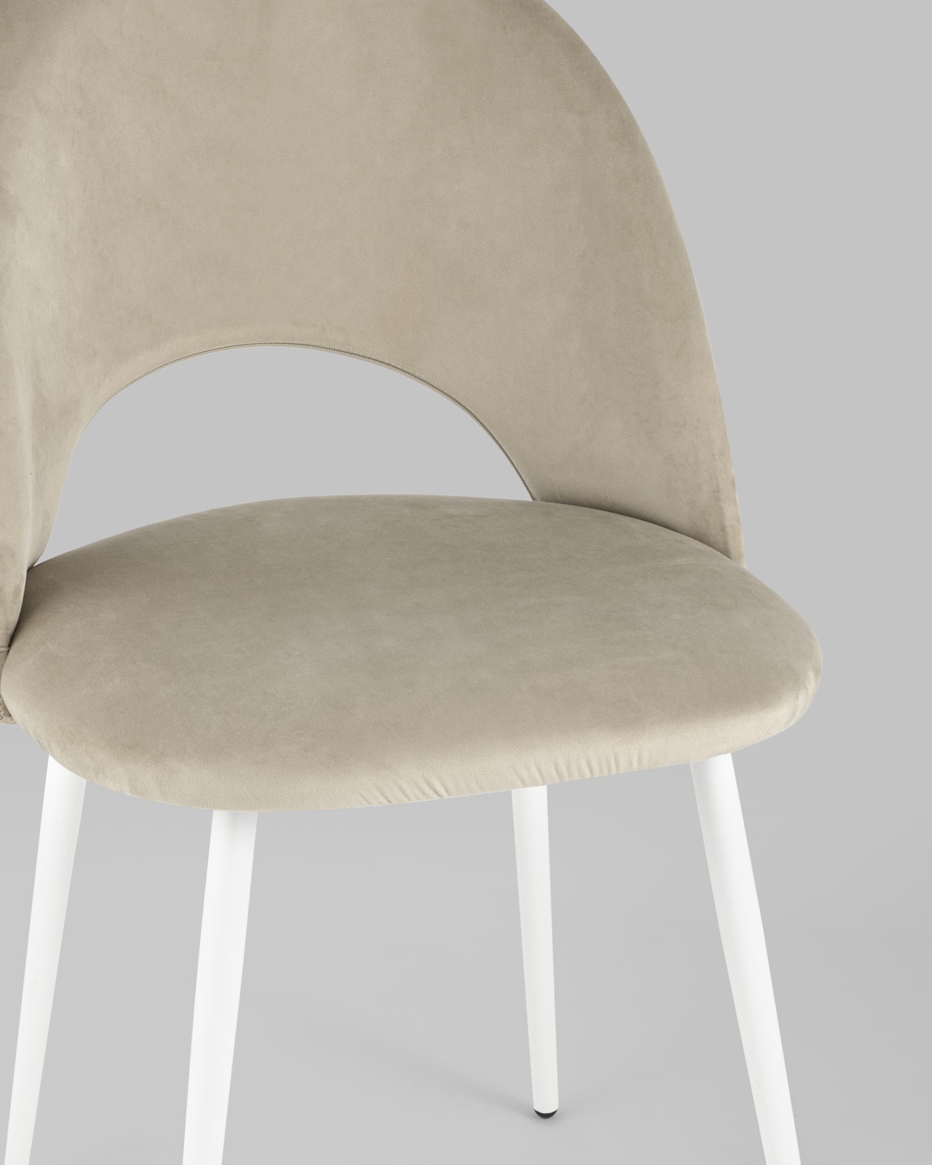 stul-megan-velyur-bezhevyj-belye-nozhki_8.jpg