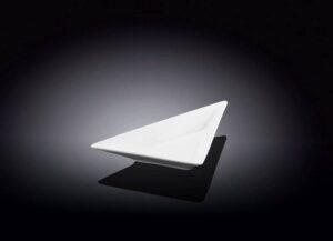 Блюдо Wilmax 185х97 мм треугольное артикул 992406