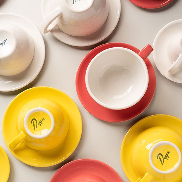 Чашка кофейная Doppio Пур-Амор фарфор 300мл D110/60, H65, L140мм, кораллов., белый артикул 11.23.1.1/coral