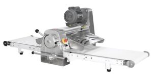 Тестораскаточная машина Kocateq OMJ 450 NW настольная, с конвейером 43х177,5 см