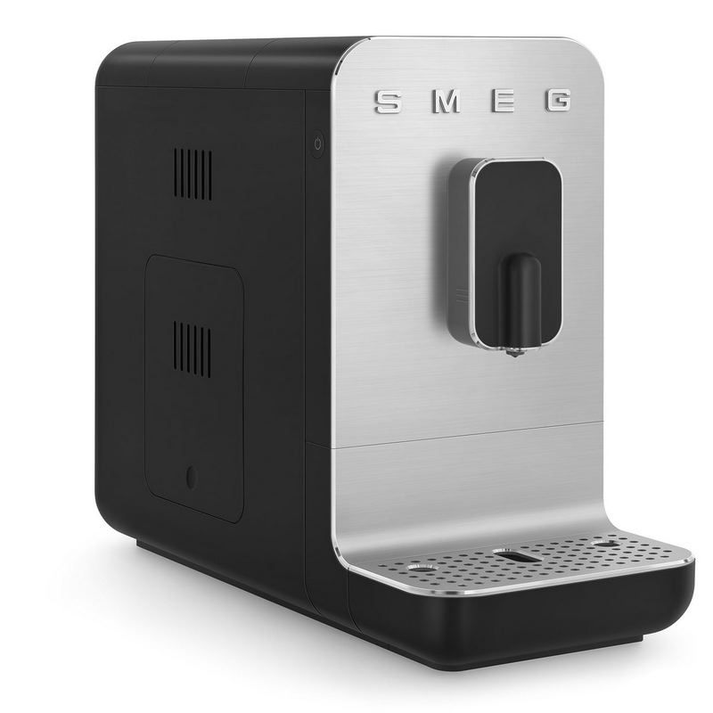 Кофемашина автоматическая SMEG BCC11BLMEU