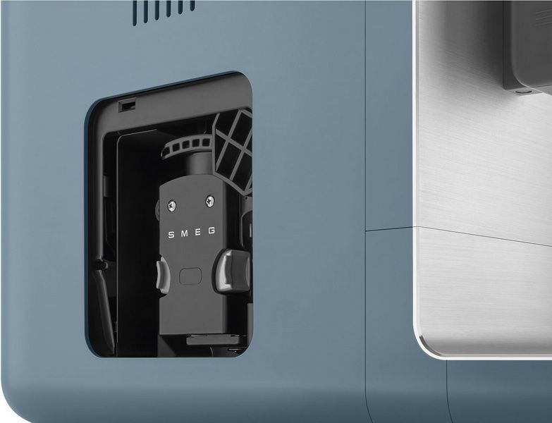 Кофемашина автоматическая SMEG BCC13SBMEU