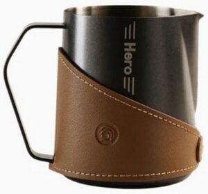 Питчер ZeroHero 600 мл черный с тиснением артикул flhg006